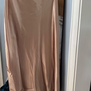 Elegant Nicole Miller Satin Slip Skirt With Tags